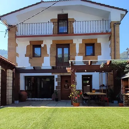 Nyaraló Casa Melida *