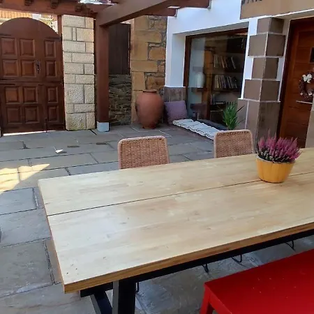 Casa Melida Nyaraló